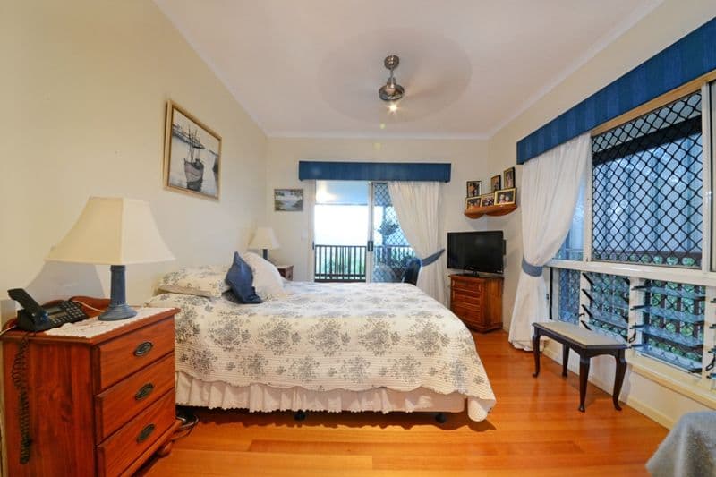 4 Whitehaven Crescent, CANNONVALE QLD 4802, Cannonvale - Thumbnail 7