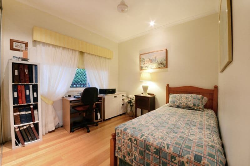 4 Whitehaven Crescent, CANNONVALE QLD 4802, Cannonvale - Thumbnail 8