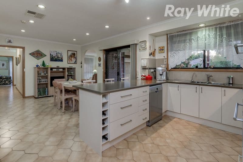15 Ilias Court, Bundoora VIC 3083, Bundoora - Thumbnail 5