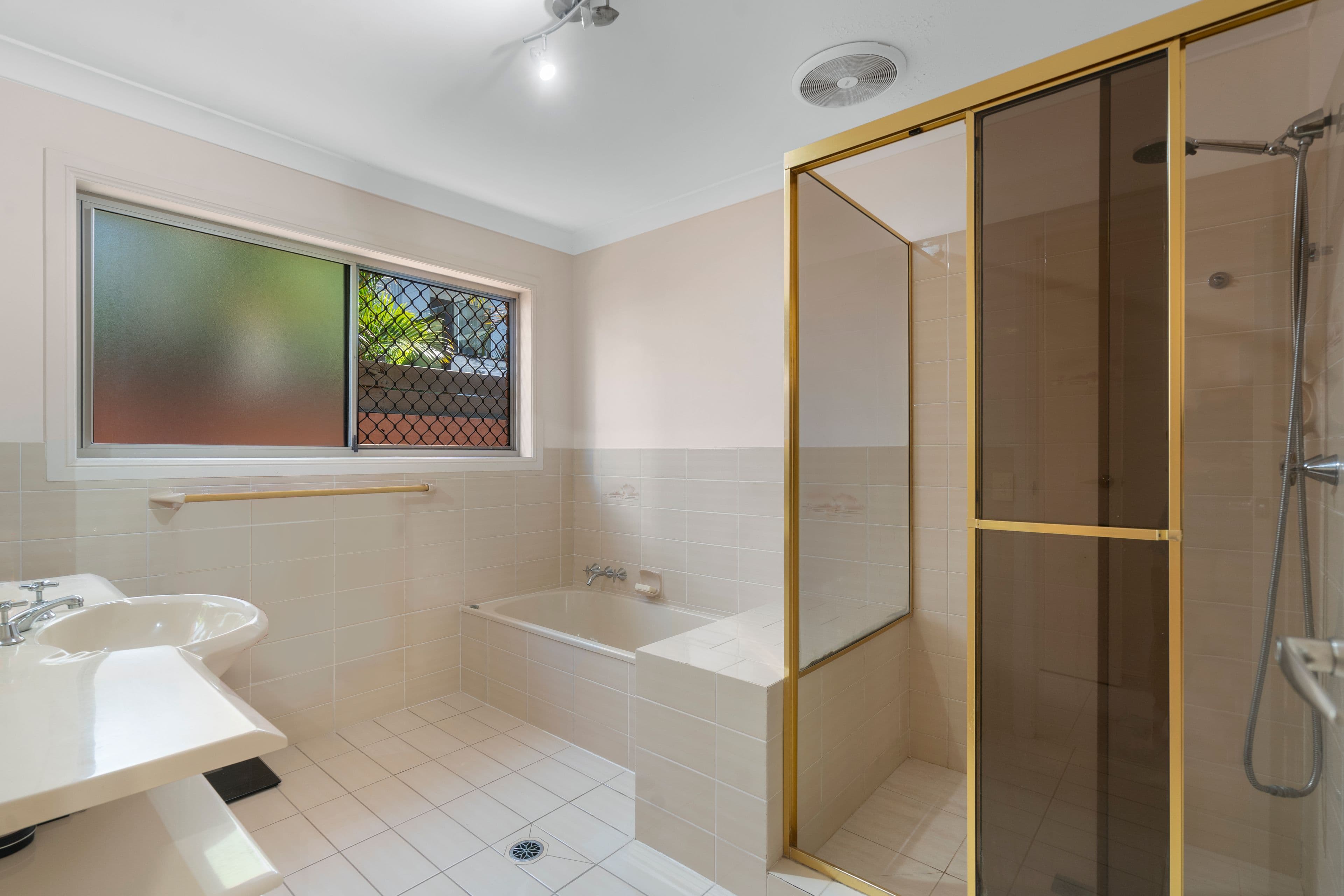 13 Magellan Avenue, Hollywell QLD 4216, Hollywell - Thumbnail 8