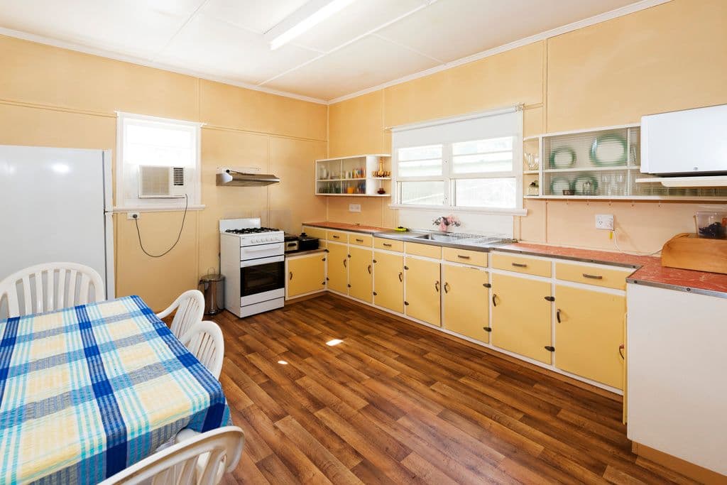 24 Orcades Road, YERONGA QLD 4104, Yeronga - Thumbnail 2