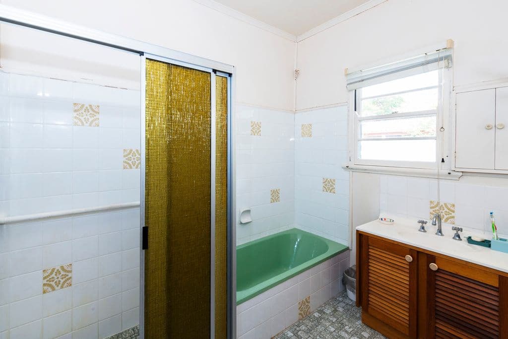 24 Orcades Road, YERONGA QLD 4104, Yeronga - Thumbnail 5