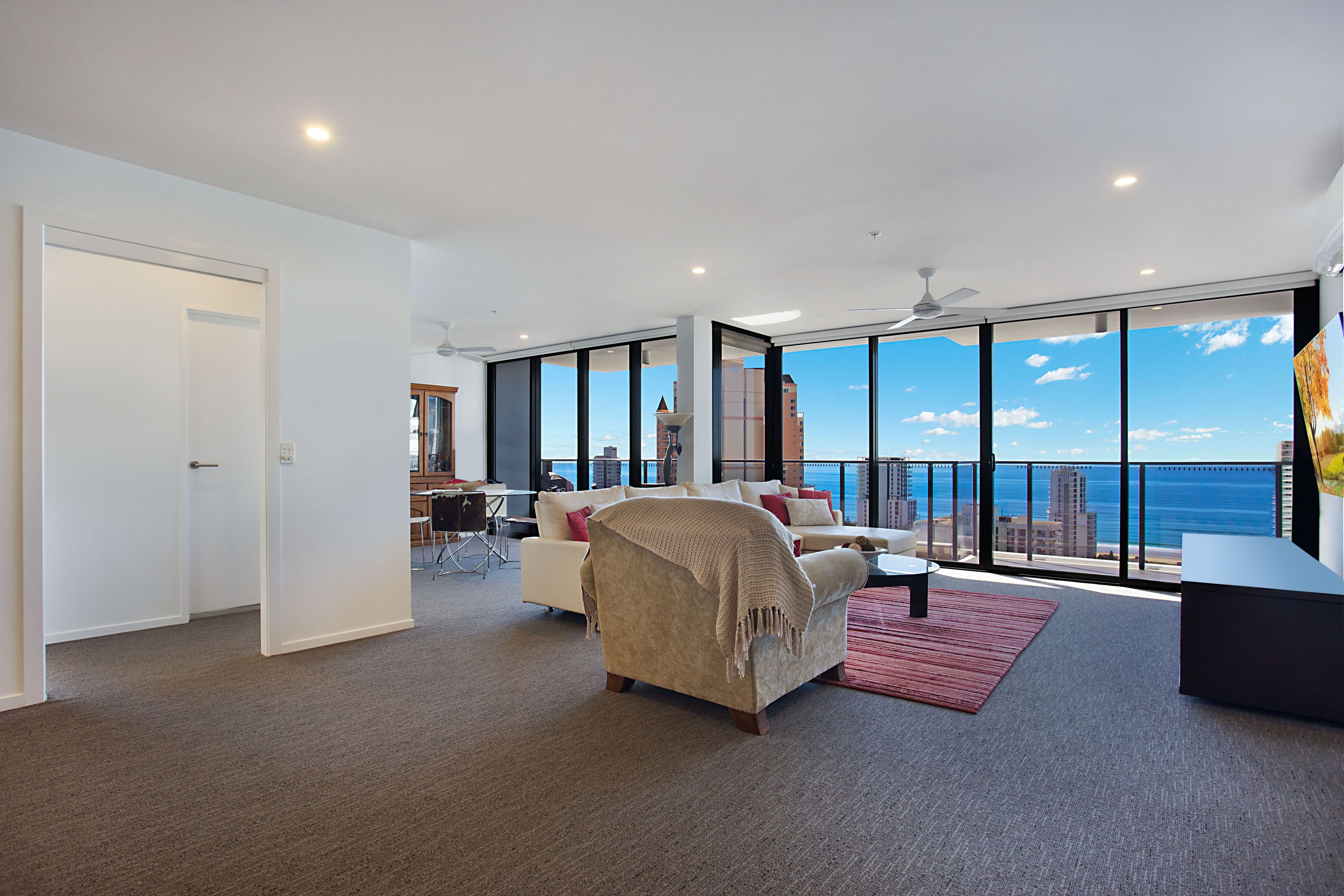 124 'Synergy' 2729-2733 Gold Coast Highway, Broadbeach QLD 4218, Broadbeach - Thumbnail 3