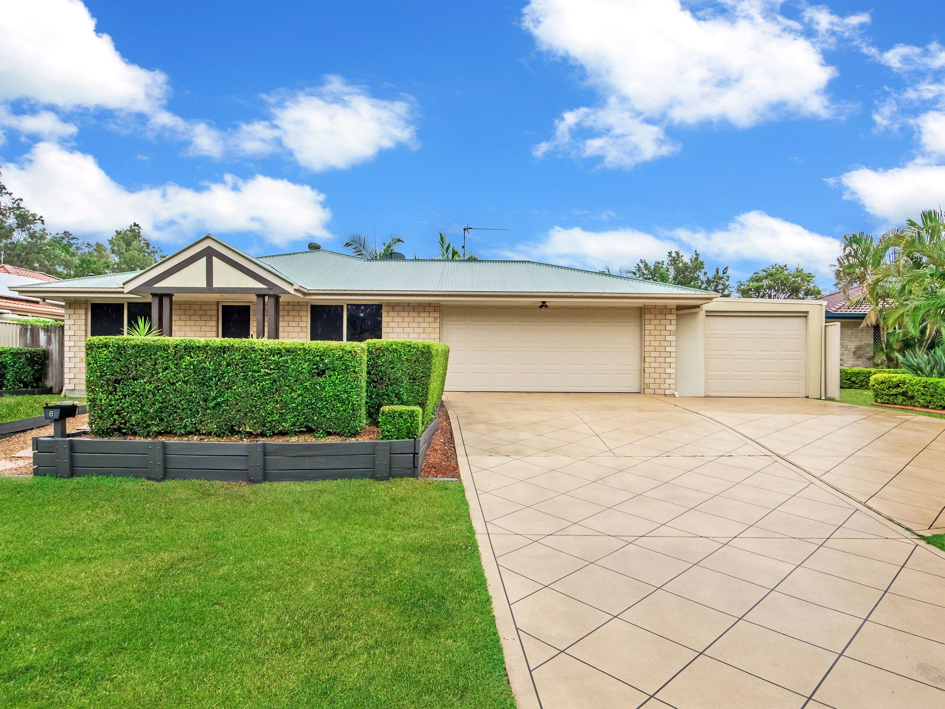 6 Waverley Park Close, Oxenford QLD 4210, Oxenford - Image 1