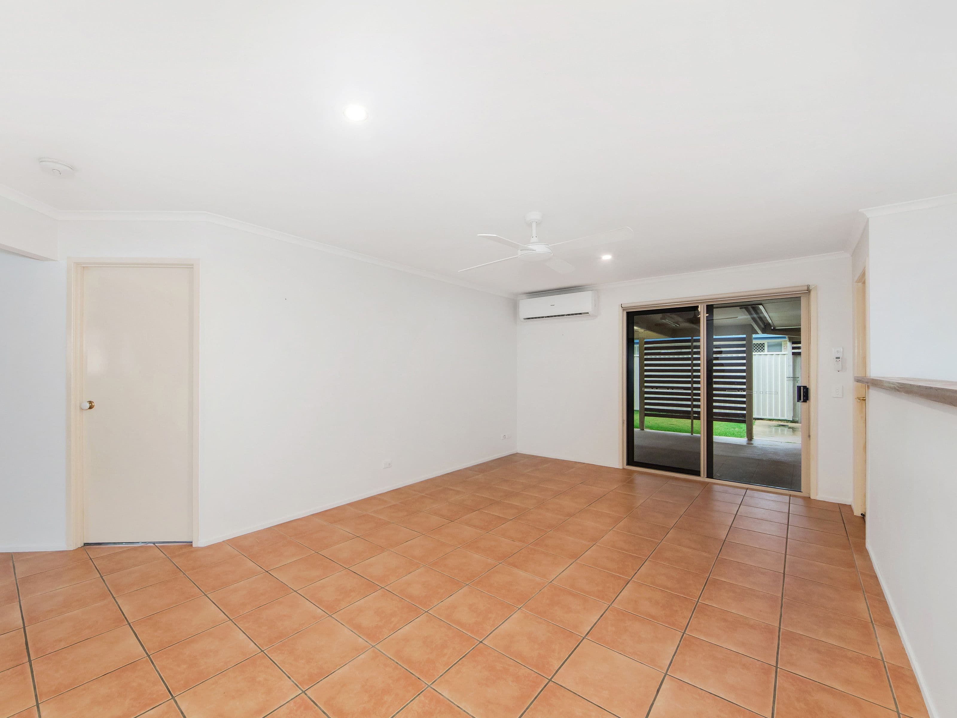 6 Waverley Park Close, Oxenford QLD 4210, Oxenford - Thumbnail 5