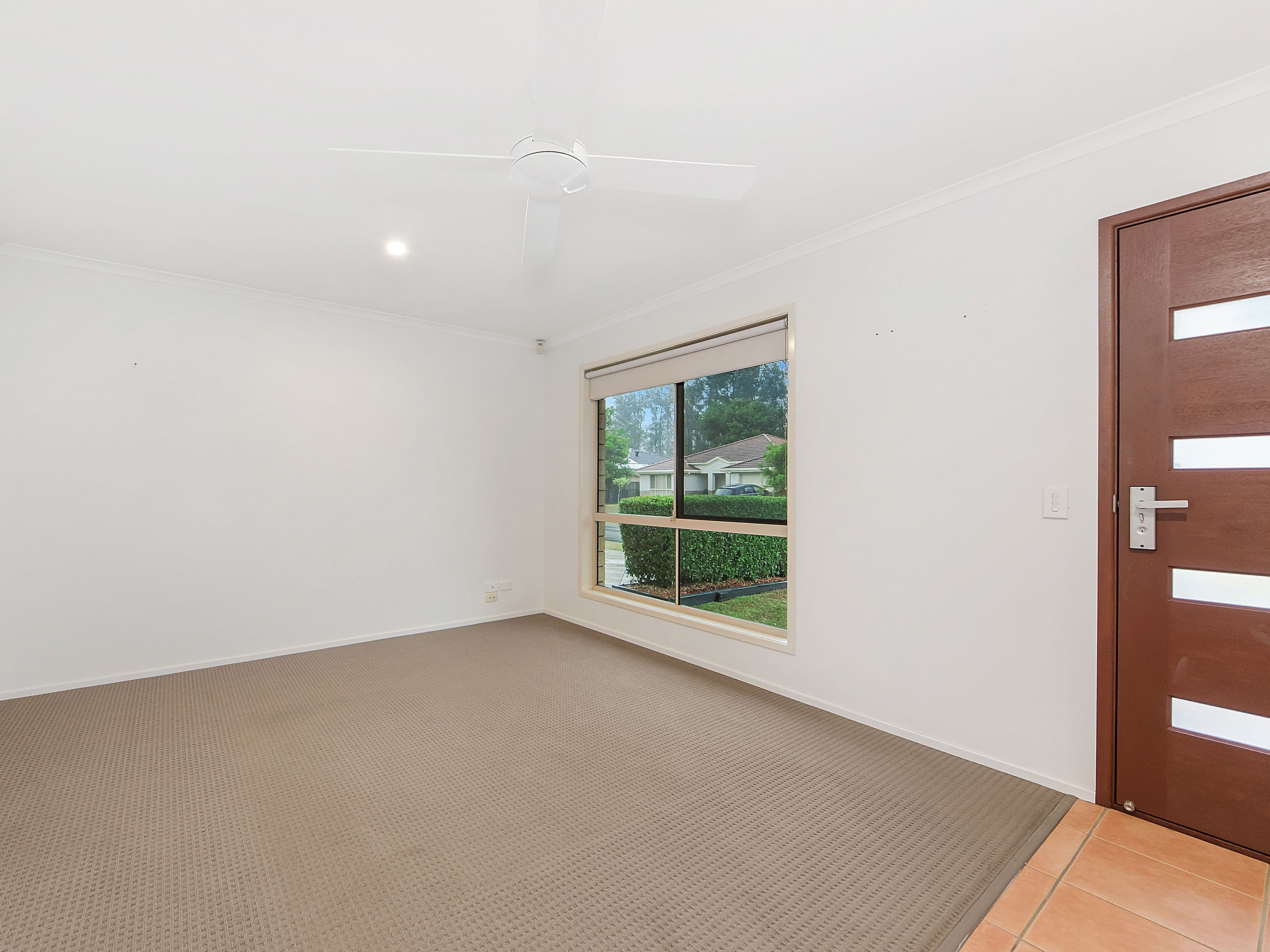 6 Waverley Park Close, Oxenford QLD 4210, Oxenford - Thumbnail 8