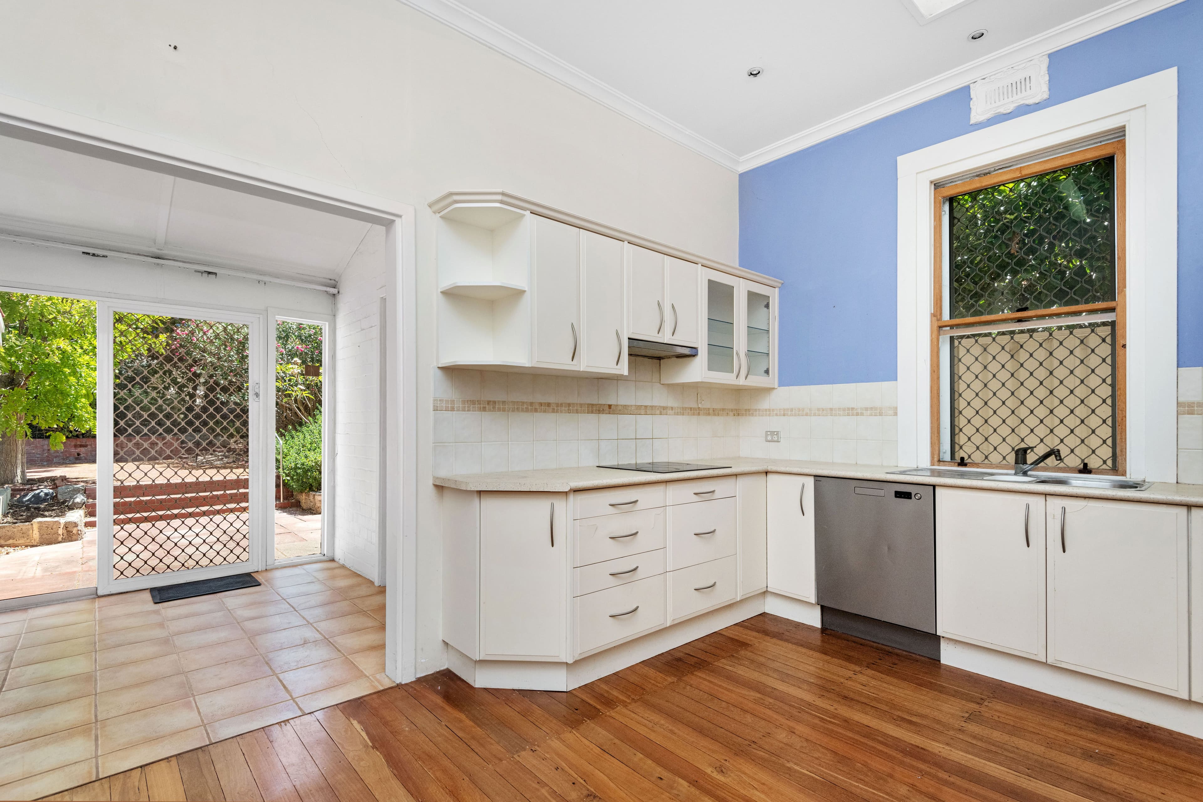 101 Bruce Street, Nedlands WA 6009, Nedlands - Thumbnail 3