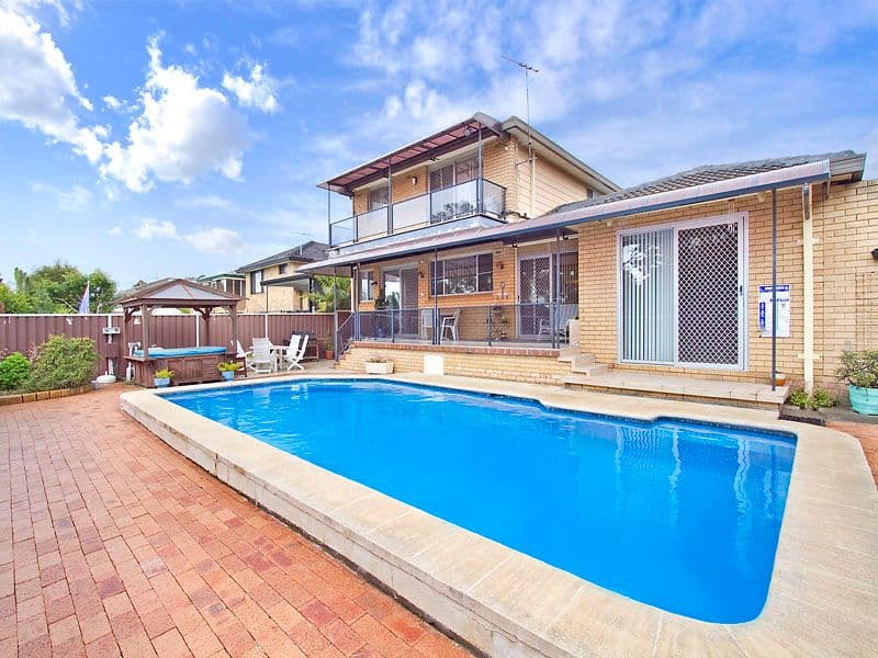 33 Essington Crescent, SYLVANIA NSW 2224, Sylvania - Thumbnail 2