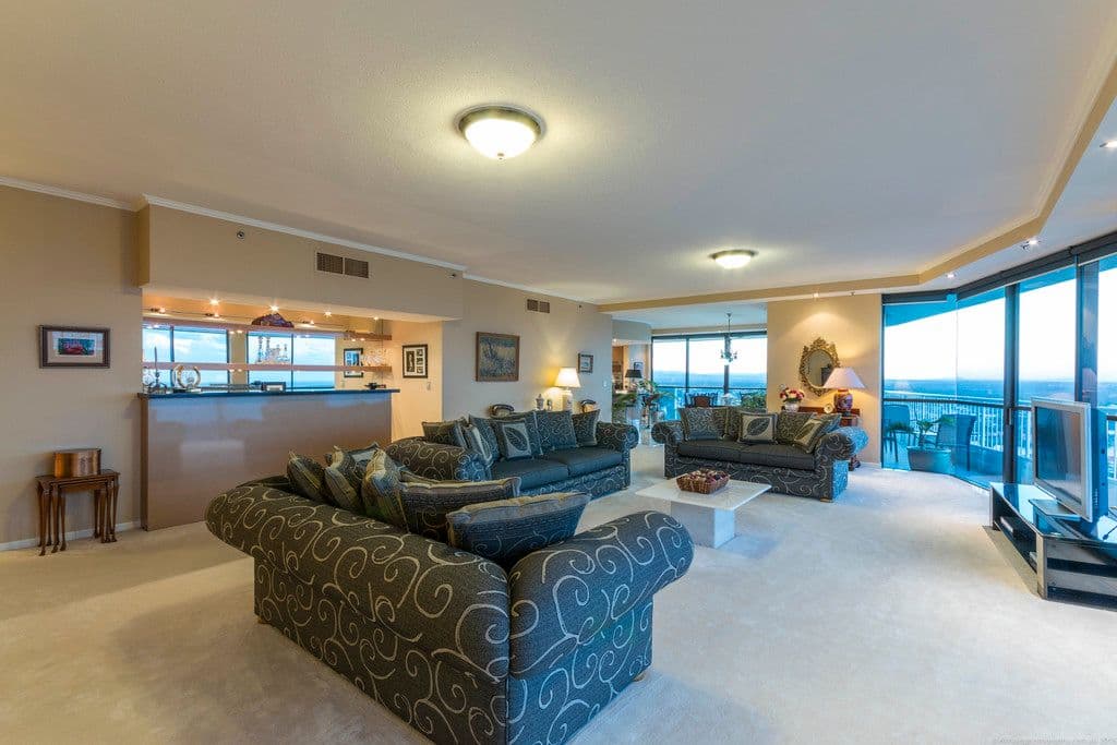  21 Bayview Street, Runaway Bay QLD 4216, Runaway Bay - Thumbnail 4