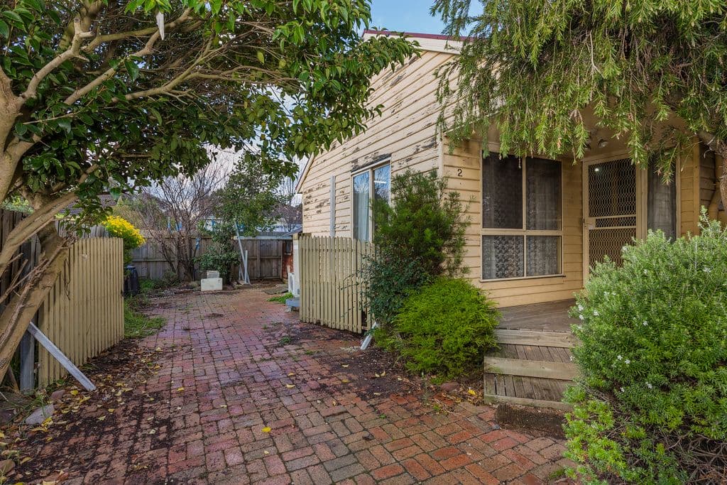 11 McNeil Avenue, East Geelong VIC 3219, East Geelong - Image 1