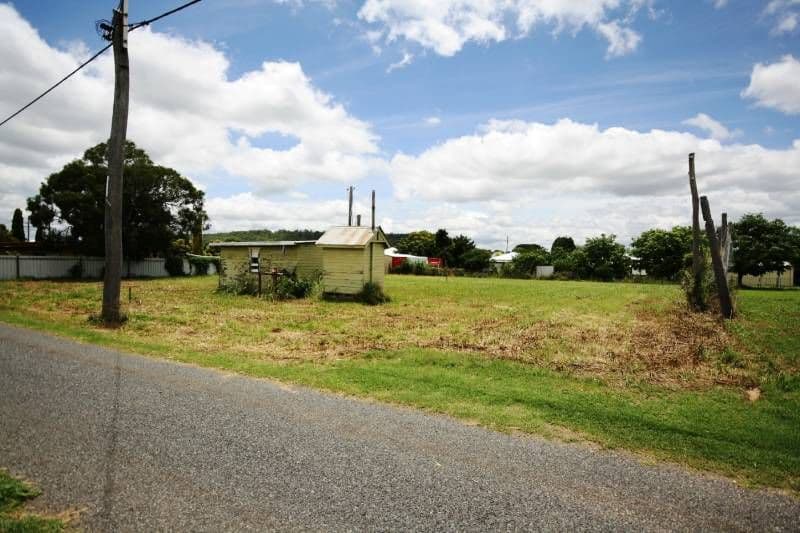 29 Neale Avenue, ALLORA QLD 4362, Allora - Thumbnail 5