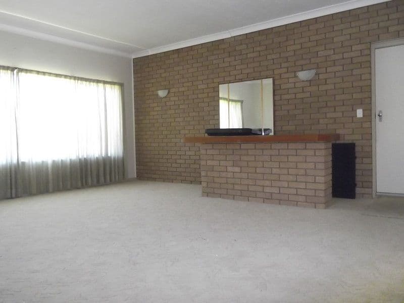 4 Duffey Avenue, COWRA NSW 2794, Cowra - Thumbnail 6