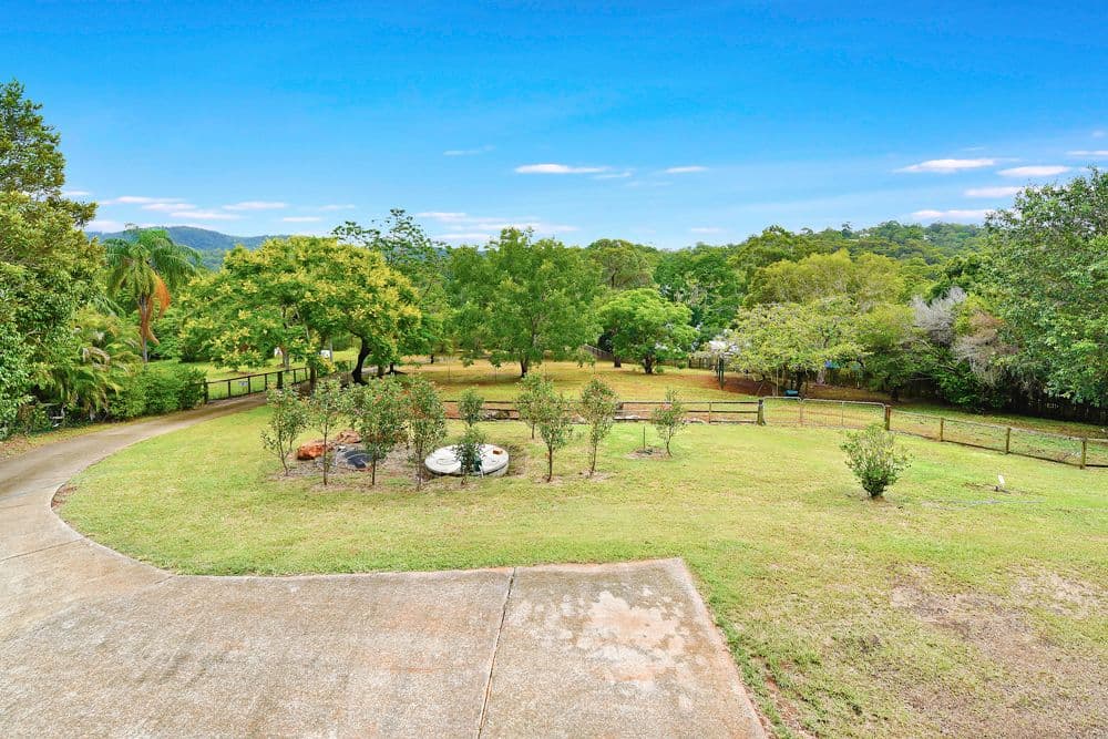4 Bodalla Place, Tallebudgera QLD 4228, Tallebudgera - Thumbnail 2