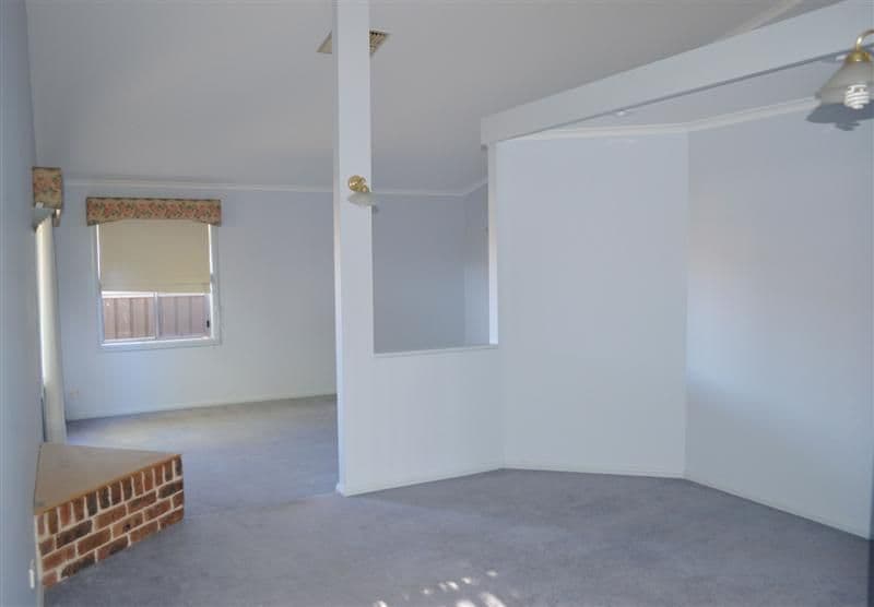 26 Ron Gordon Place, DUBBO NSW 2830, Dubbo - Thumbnail 2