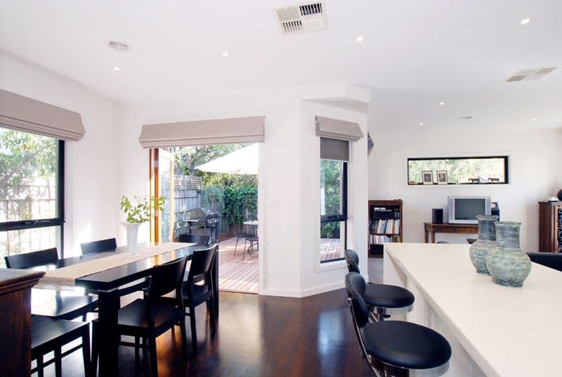  17  Norfolk Street, GLEN WAVERLEY VIC 3150, Glen Waverley - Thumbnail 4