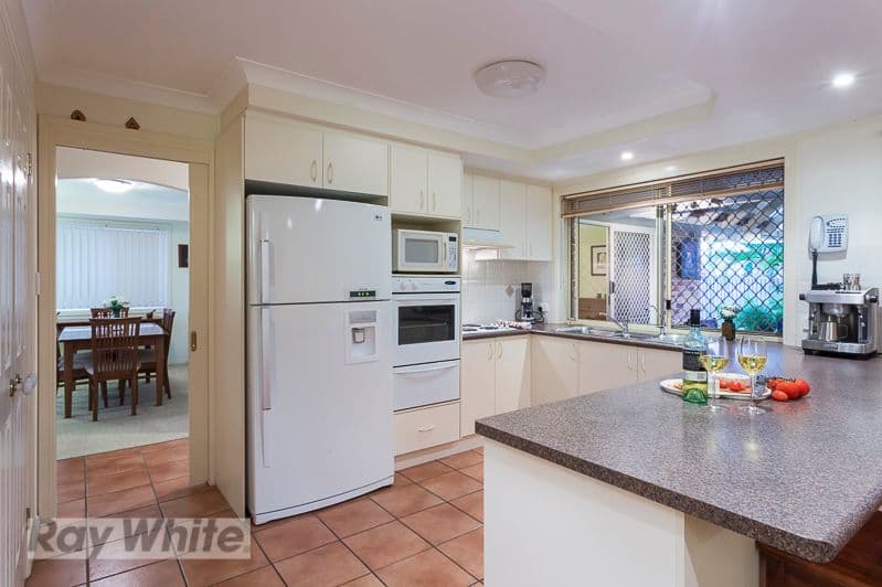 16 Viewfield Street, REDLAND BAY QLD 4165, Redland Bay - Thumbnail 2