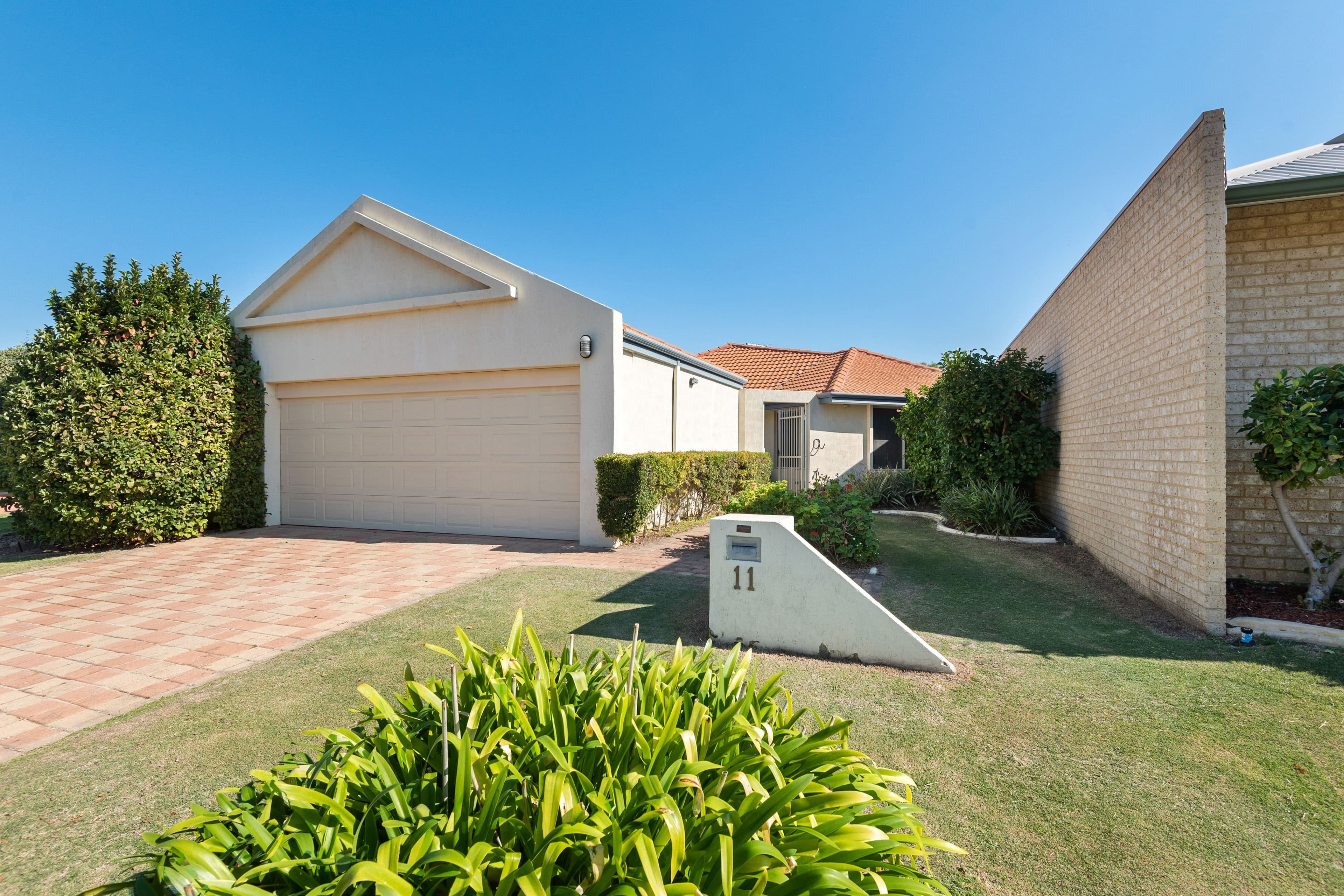 11 Mayena Retreat, Hillarys WA 6025, Hillarys - Image 1