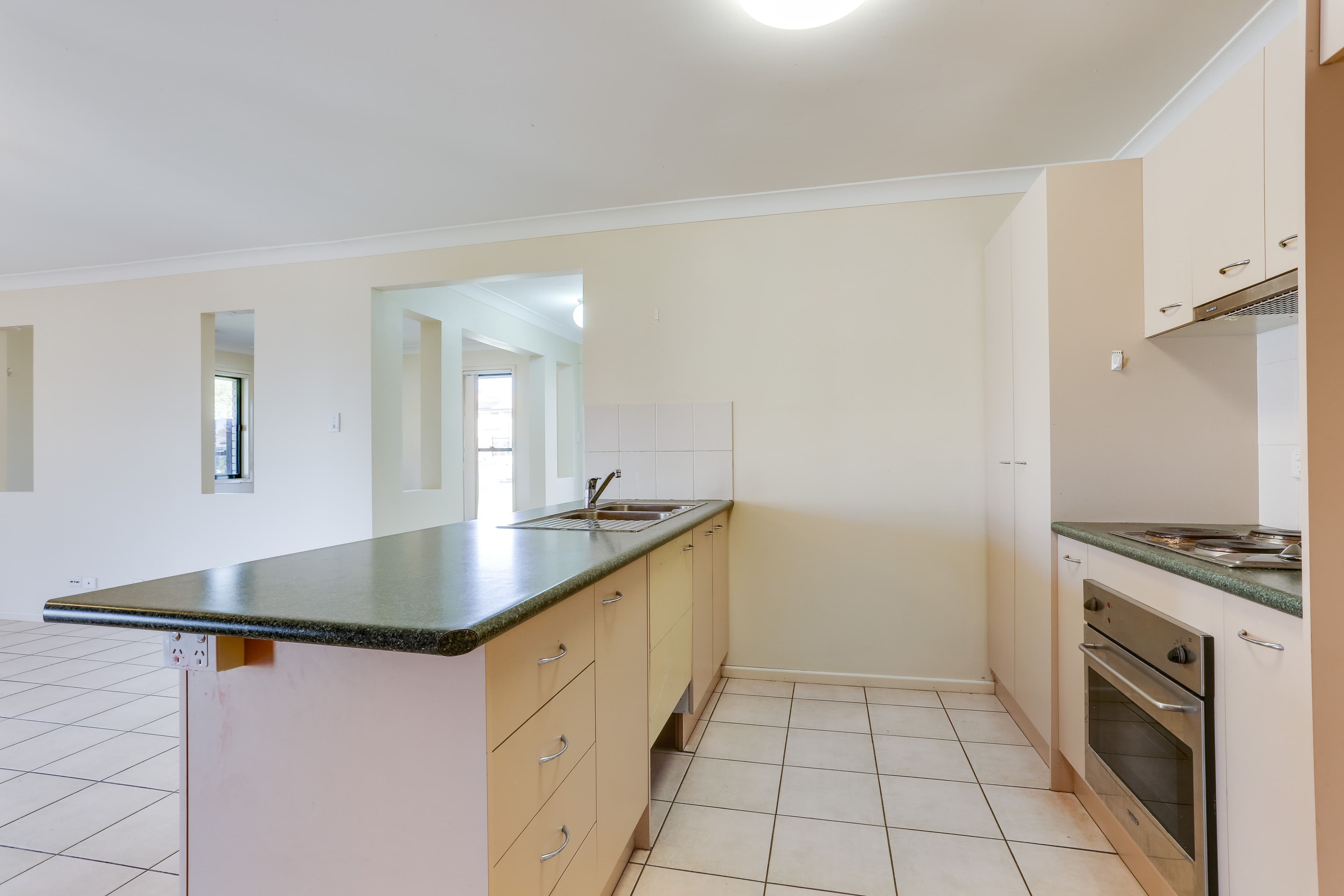 158 Edwards Street, Raceview QLD 4305, Raceview - Thumbnail 5
