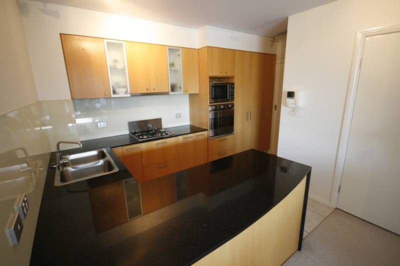 1 Holman Street, KANGAROO POINT QLD 4169, Kangaroo Point - Thumbnail 3