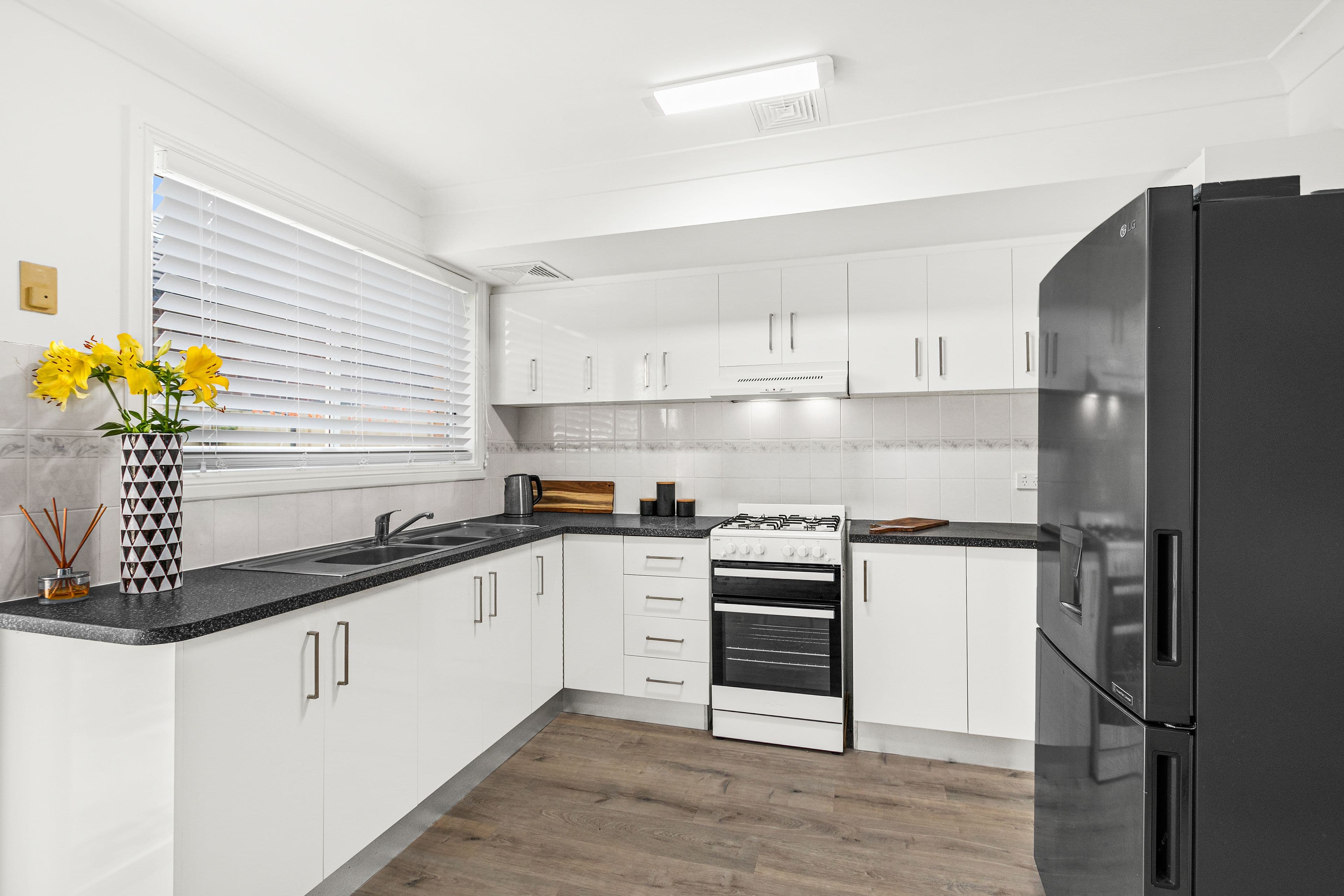 1-5 Mary Street, Shellharbour NSW 2529, Shellharbour - Thumbnail 2