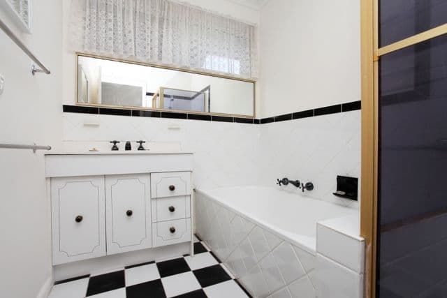19  Herbert Avenue, HOPPERS CROSSING VIC 3029, Hoppers Crossing - Thumbnail 5