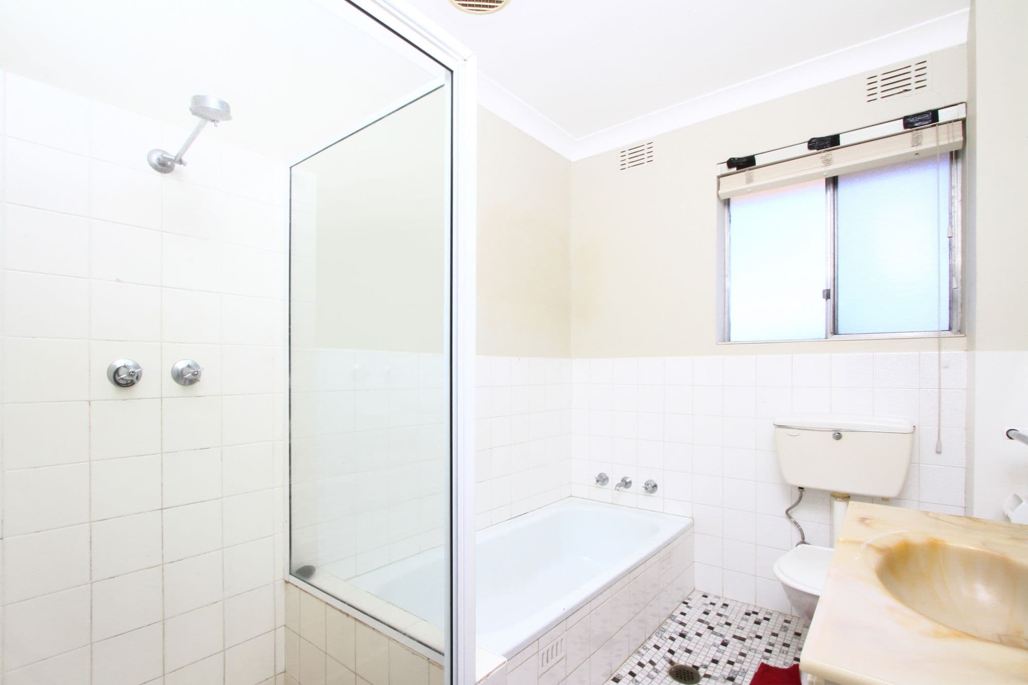 9 Avoca Street, Goulburn NSW 2580, Goulburn - Thumbnail 6