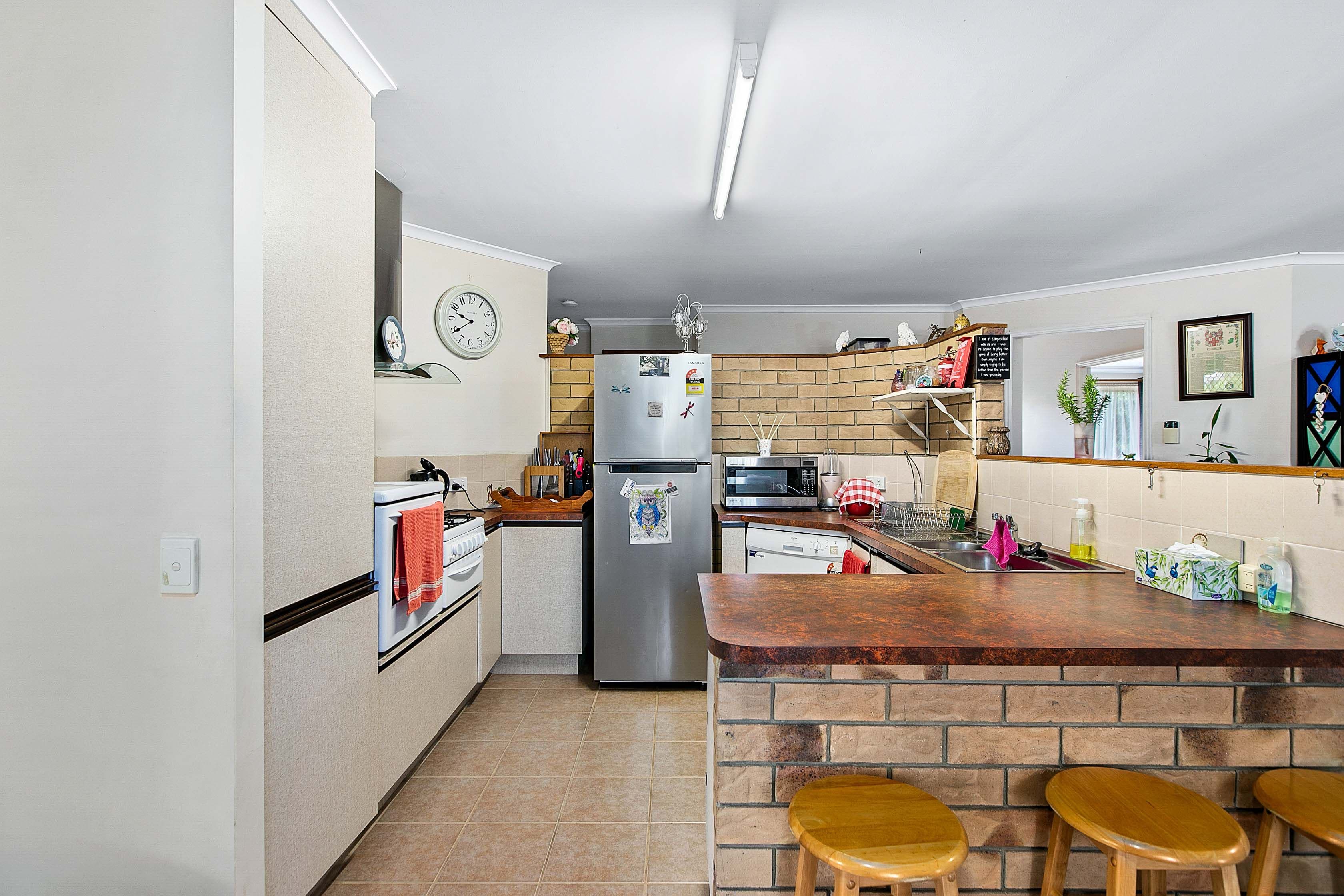 19 Pineapple Avenue, Torquay QLD 4655, Torquay - Thumbnail 2