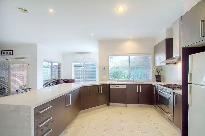 11 Red Oak Terrace, LYNDHURST VIC 3975, Lyndhurst - Thumbnail 4