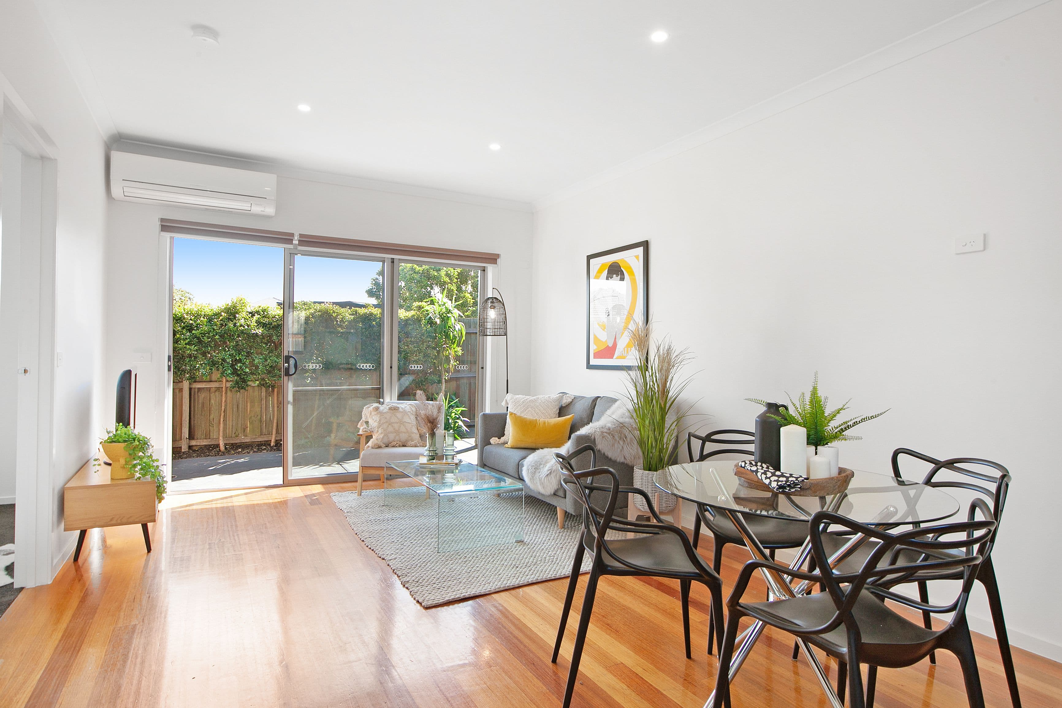 128 Rathcown Road, Reservoir VIC 3073, Reservoir - Thumbnail 2