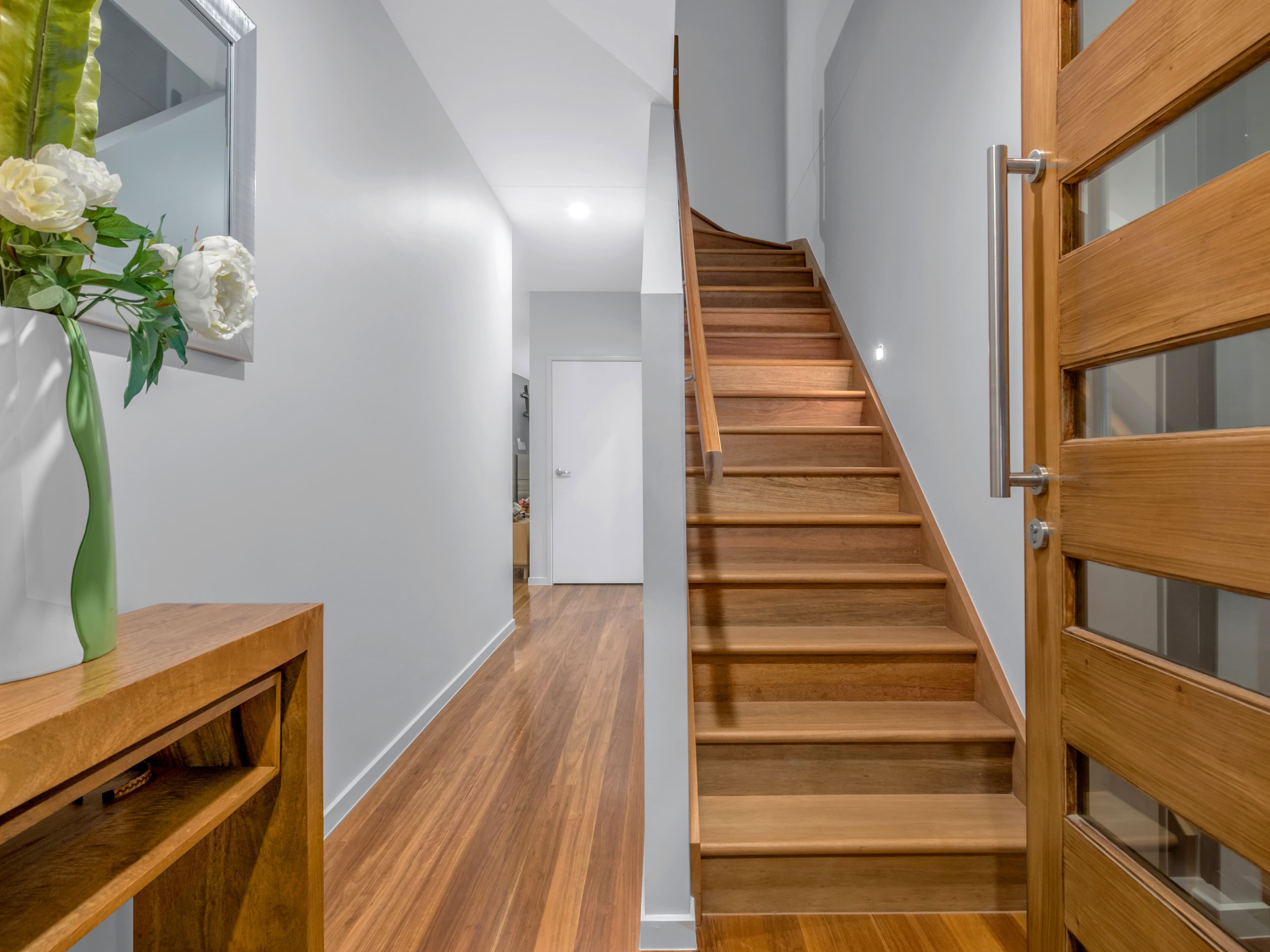 126 White Street, Wavell Heights QLD 4012, Wavell Heights - Thumbnail 2
