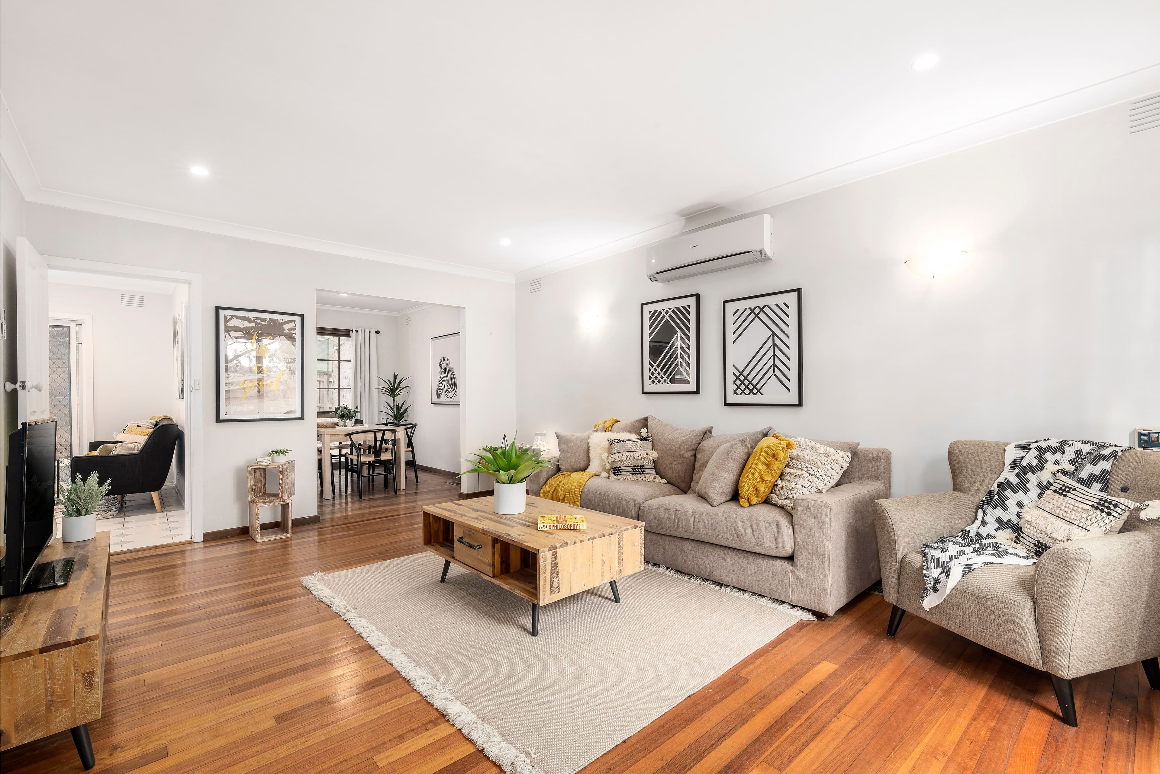 16 Smithfield Square, Wantirna VIC 3152, Wantirna - Thumbnail 2