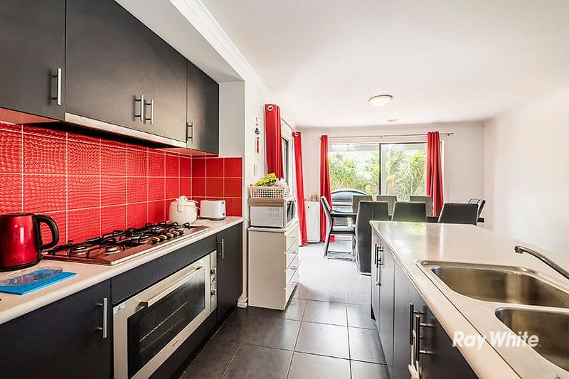 10 Vane Street, Cranbourne East VIC 3977, Cranbourne East - Thumbnail 5