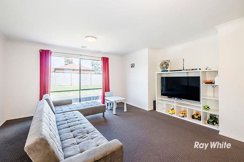 10 Vane Street, Cranbourne East VIC 3977, Cranbourne East - Thumbnail 8