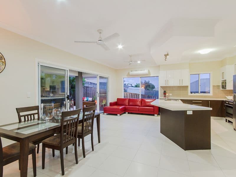 7 Meroo Place, Upper Coomera QLD 4209, Upper Coomera - Thumbnail 5