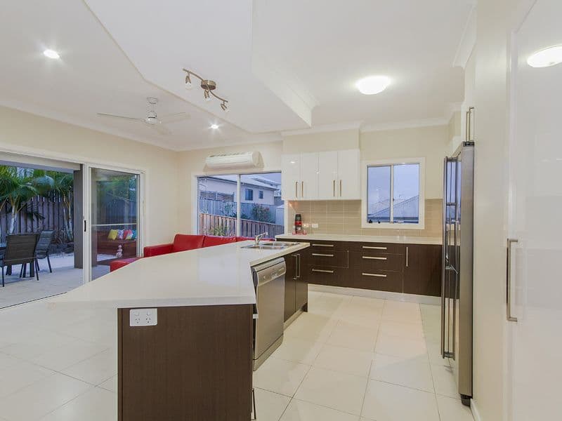 7 Meroo Place, Upper Coomera QLD 4209, Upper Coomera - Thumbnail 6