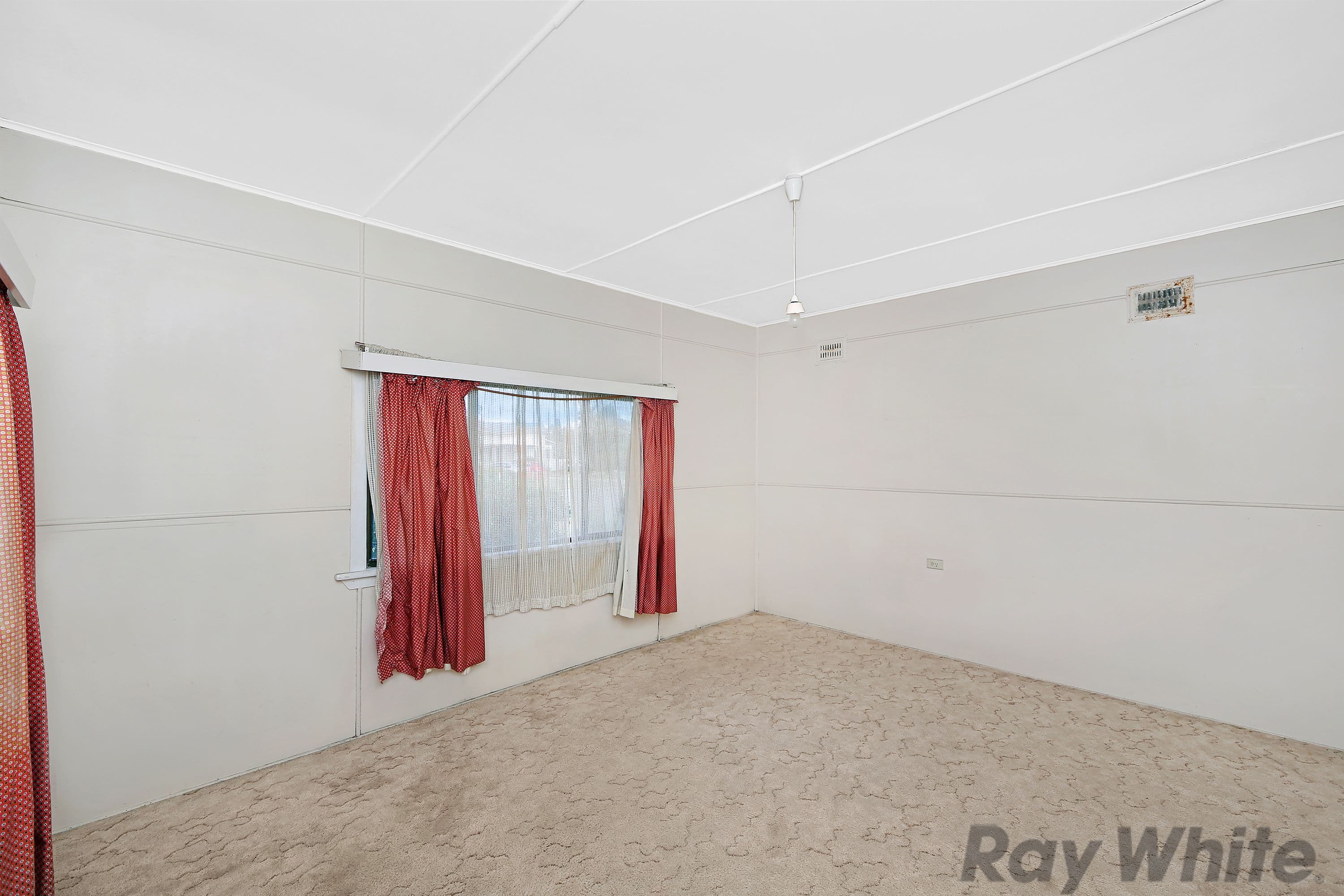 31 Ourringo Street, Budgewoi - Thumbnail 5