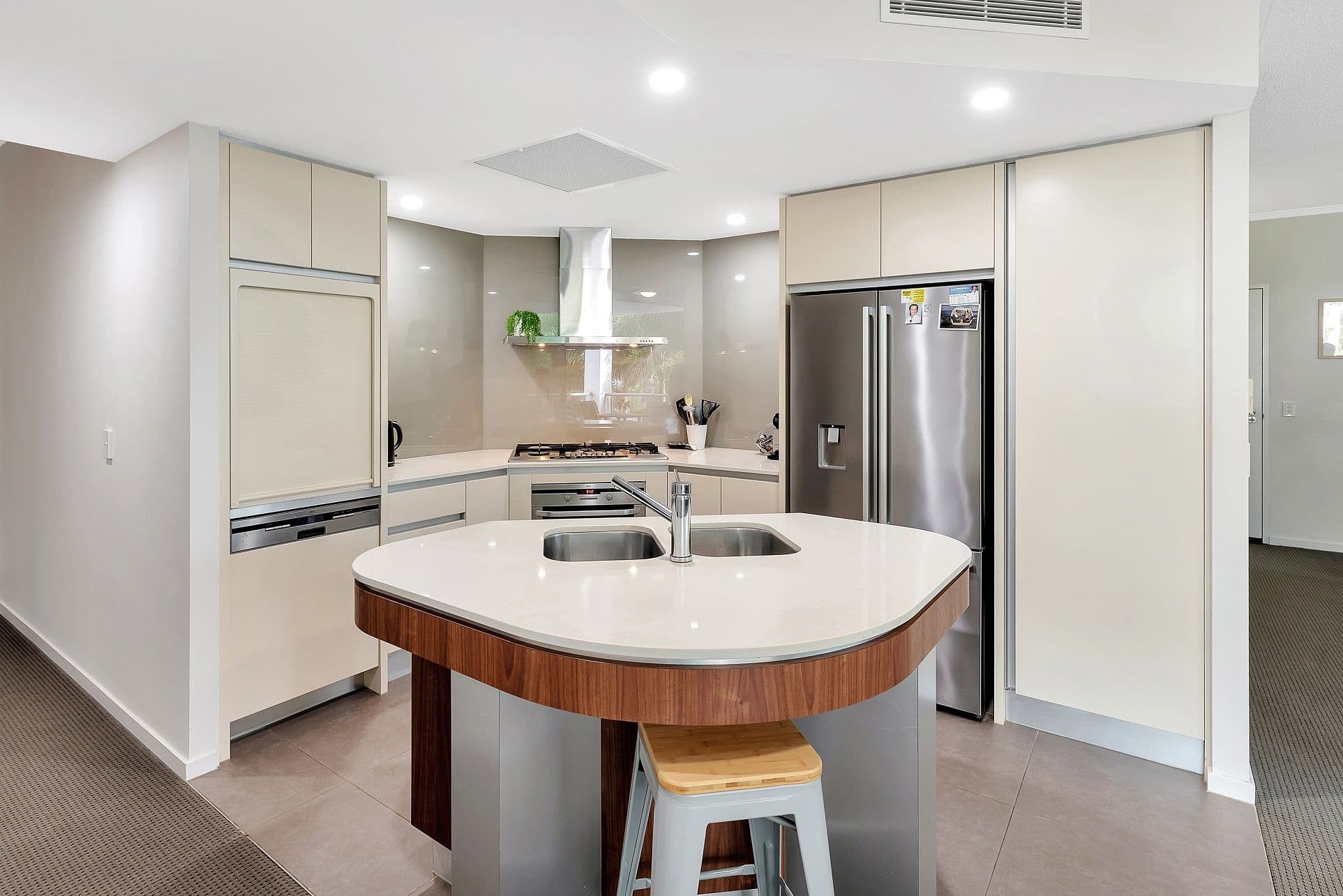 20-28 Bayview Street, Runaway Bay QLD 4216, Runaway Bay - Thumbnail 7