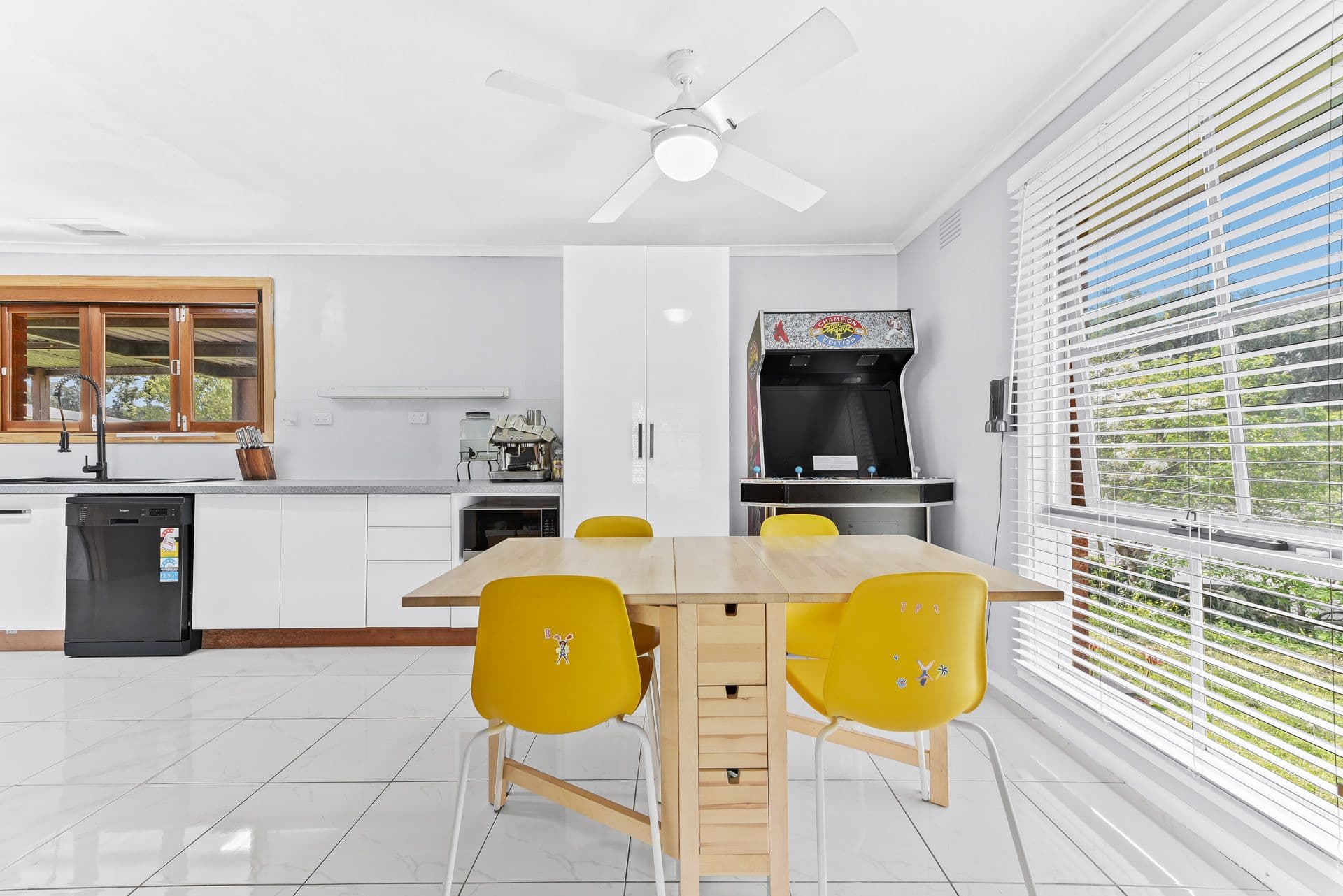 2 Crestdale Road, Wantirna VIC 3152, Wantirna - Thumbnail 4