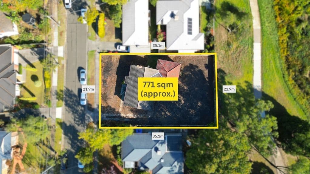 11 Meadow Crescent, Mount Waverley VIC 3149, Mount Waverley - Image 1