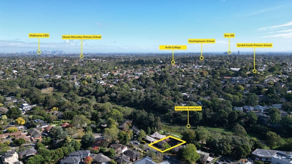11 Meadow Crescent, Mount Waverley VIC 3149, Mount Waverley - Thumbnail 3