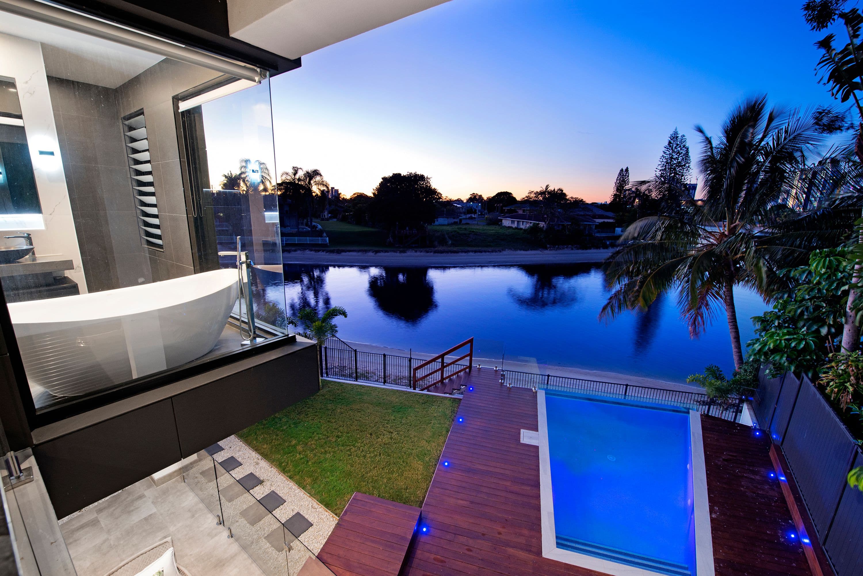 27 Verdichio Avenue, Mermaid Waters QLD 4218, Mermaid Waters - Thumbnail 3