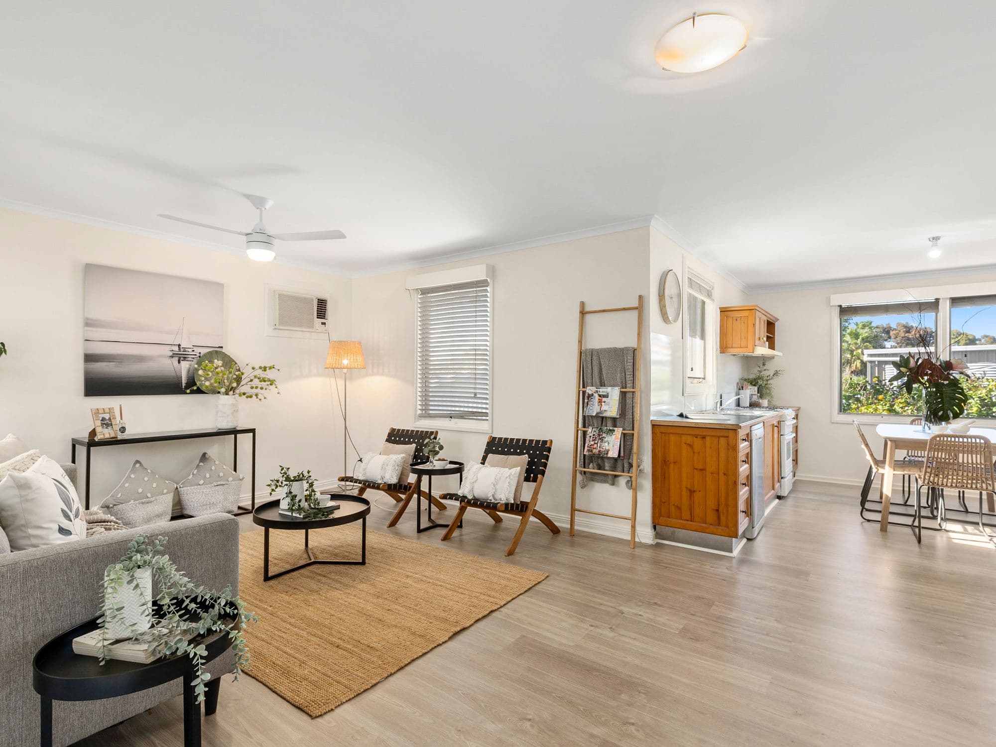 19 Louise Crescent, Morphett Vale SA 5162, Morphett Vale - Thumbnail 2