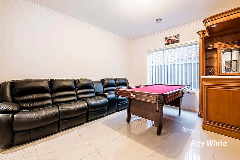 8 Hackney Circuit, Clyde North VIC 3978, Clyde North - Thumbnail 5