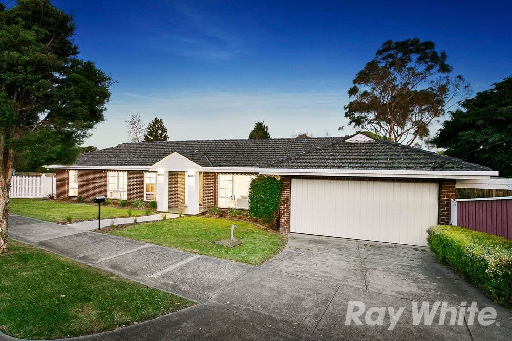 16 Neera Court, Glen Waverley VIC 3150, Glen Waverley - Thumbnail 2