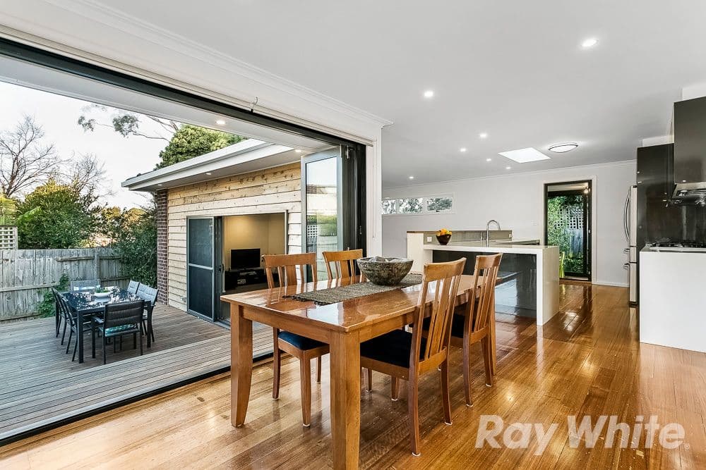 16 Neera Court, Glen Waverley VIC 3150, Glen Waverley - Thumbnail 3