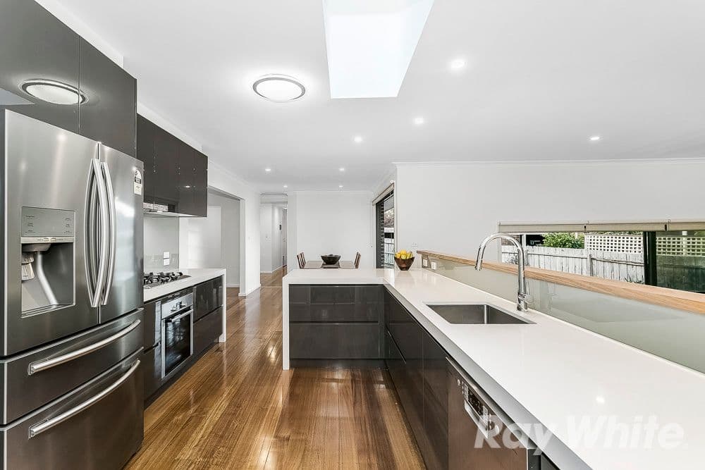 16 Neera Court, Glen Waverley VIC 3150, Glen Waverley - Thumbnail 6