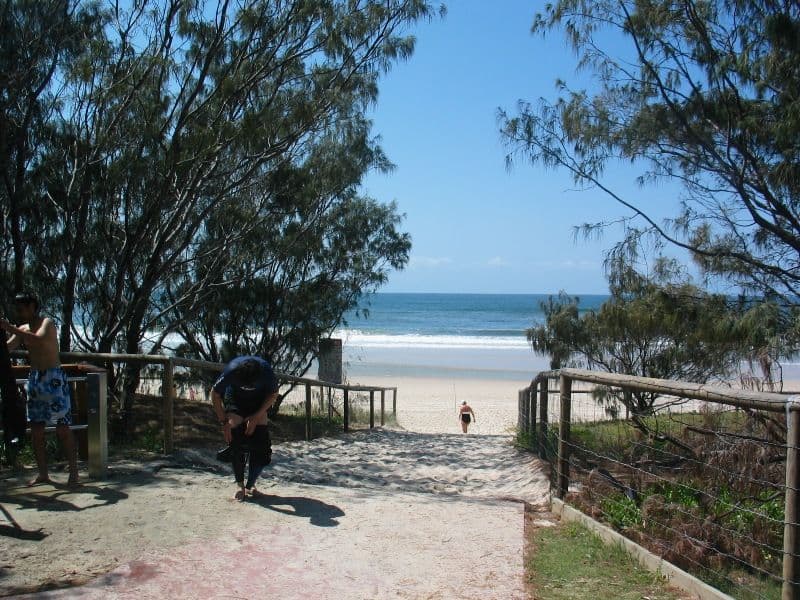 6 'Hillary Court' 146 Surf Parade, BROADBEACH QLD 4218, Broadbeach - Thumbnail 4