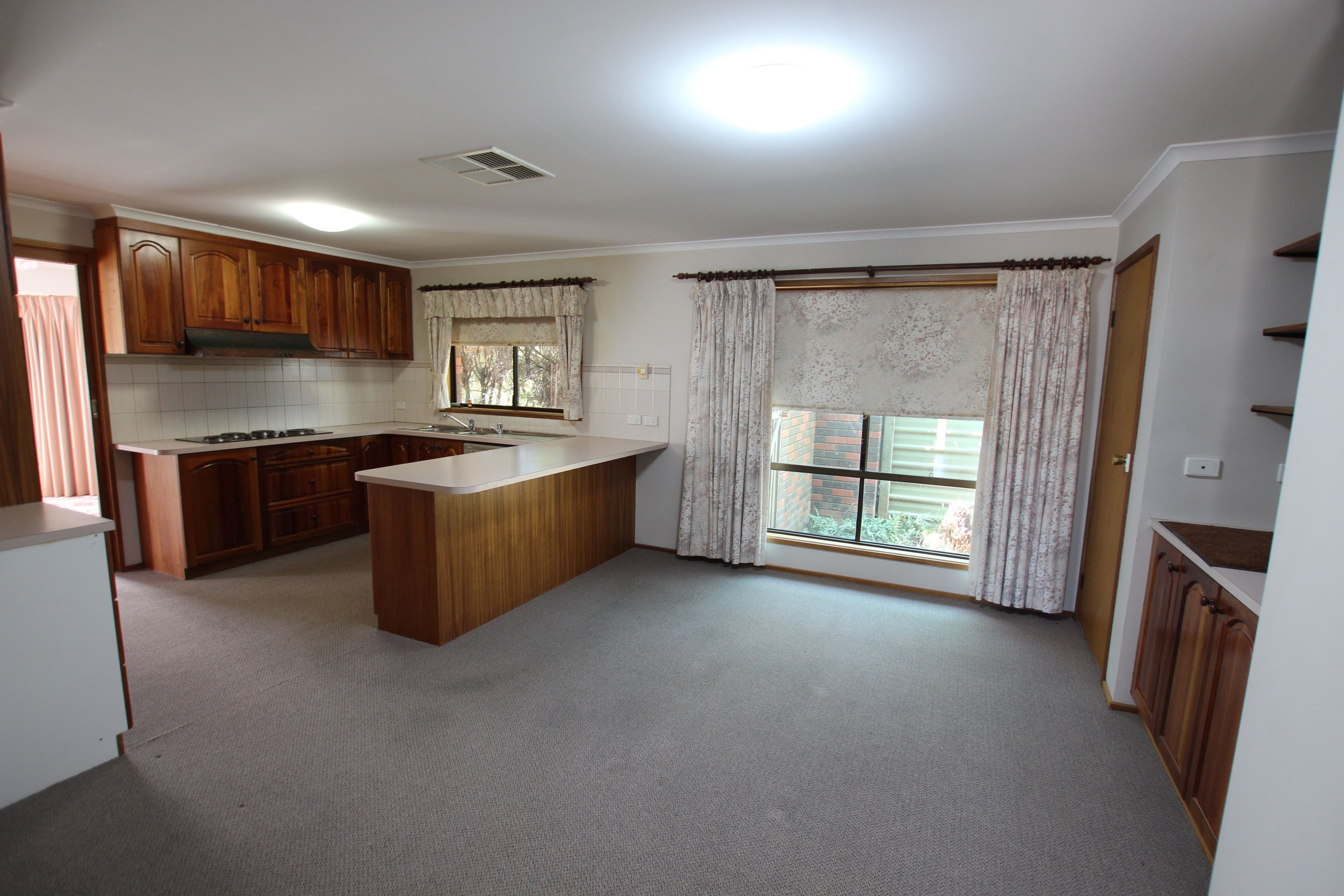 15 Phillip Street, Rochester VIC 3561, Rochester - Thumbnail 4