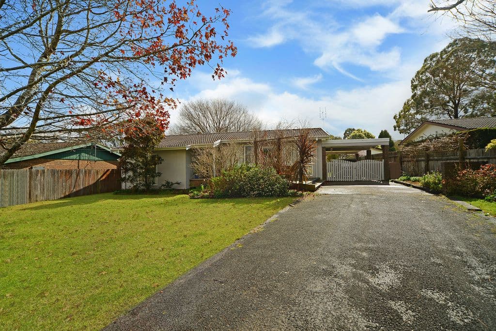 52 Thompson Street, Bowral NSW 2576, Bowral - Thumbnail 2
