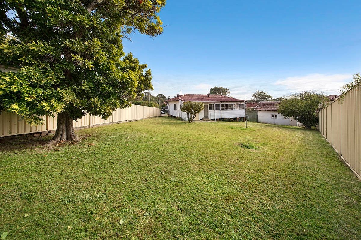 10 Wolstenholme Avenue, Gymea NSW 2227, Gymea - Image 1